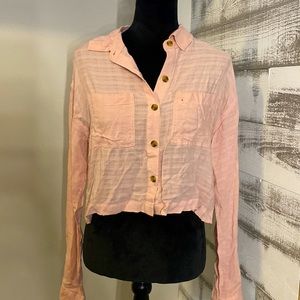 Light pink Aeropostale cropped button up top